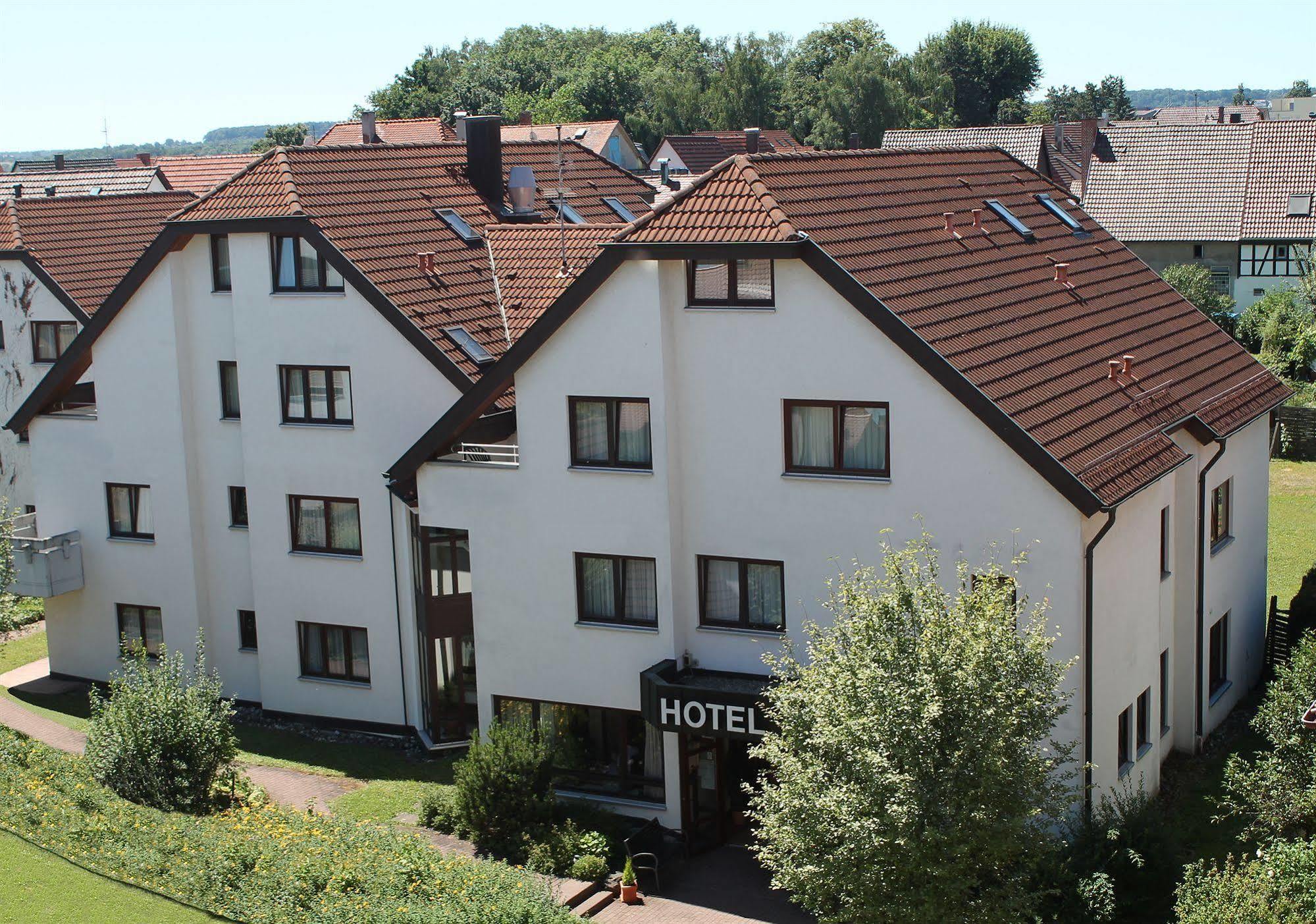 Hotel Flora Mohringen Stuttgart Exterior foto